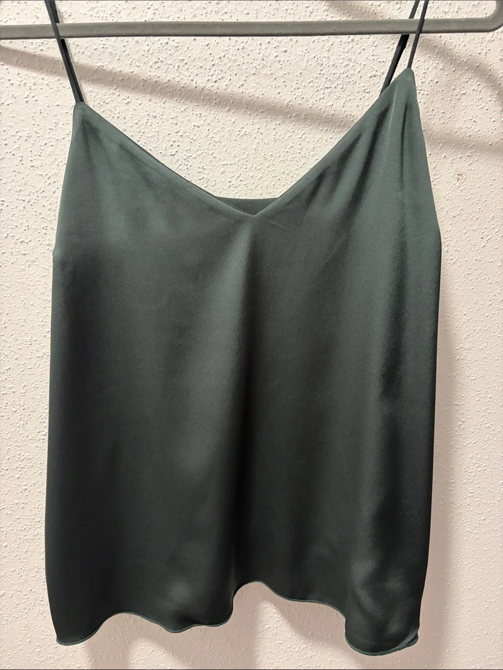 Express Reversable V-Neck Spaghetti Strap Camisole - Picture 3 of 5